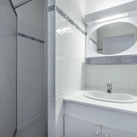 Baie Des Lecques By Interhome Appartement
